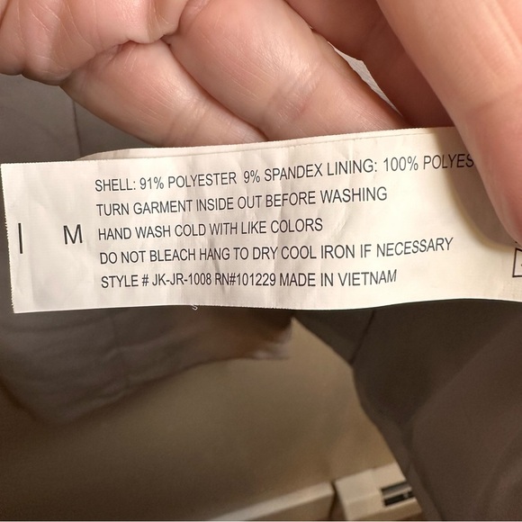 Stoosh Women's Beige Silk Feel Blazer Size Medium - Picture 4 of 6